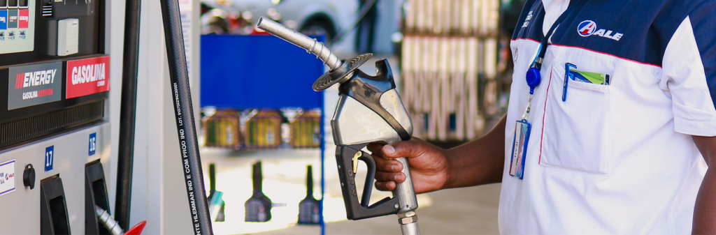 Gasolina comum ou aditivada? Conheça as diferenças e os benefícios da linha Energy da ALE: foco em rendimento, eficiência e proteção do motor.